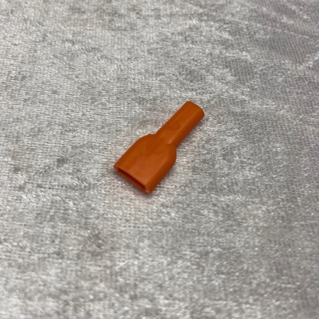 Farbige Gummiabdeckung für Flachsteckhülsen 6,3mm orange Farbige Gummiabdeckung für Flachsteckhülsen 6,3mm orange